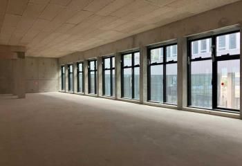 Location bureaux Saint-Denis - Proche RER D et Métro ligne 14