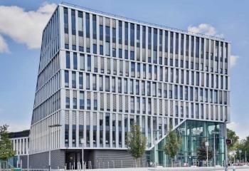 Location bureaux Nanterre - Proximité RER A et autoroutes
