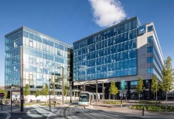 Location bureaux Châtillon - Métro et Tram au pied de l'immeuble