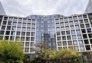 Location bureaux Courbevoie - Quartier La Défense - Proche métro