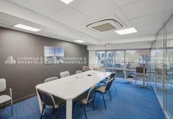 Location bureaux Puteaux centre-ville - Tramway et bus