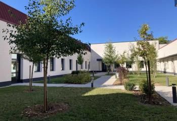 Location bureaux Vénissieux - Proche Tram T4 et Métro B