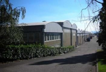 Local d'activité à louer Saint-Priest - Proximité transports en commun