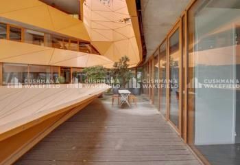 Location bureaux Lyon 2 - Confluence - Proche Tram T1 et Bus S1