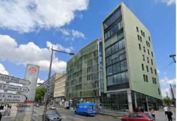 Bureaux à louer Lyon 7 - Métro Debourg, Tram T1 et T6