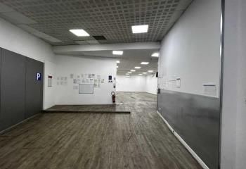 Local d'activité à louer Lyon 7ème - Proche Métro B et Tram T2