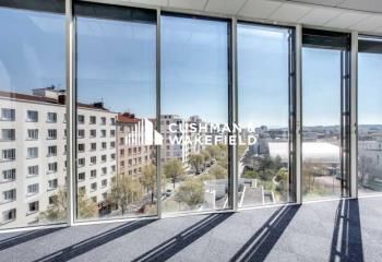 Location bureaux Lyon 7 - Proche métro Jean Jaurès et autoroutes