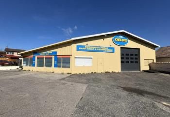 Local industriel à vendre L'Isle-d'Abeau - Proche gare et axes routiers