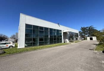 Location bureaux Décines-Charpieu - Proche bus et périphérique Laurent Bonnevay