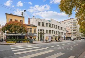 Vente bureaux Lyon 7 - Proche métro Saxe Gambetta et bus
