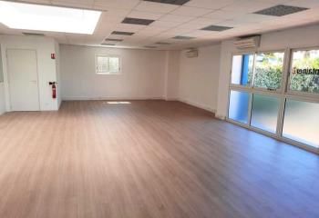 Location bureaux Marseille 16 - Proche autoroutes A7 et A55