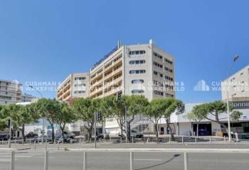 Location bureaux Marseille 8 - Secteur Bonneveine, proche métro et commerces