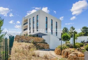 Vente bureaux La Ciotat - Vue mer, proche gare TER et axes routiers