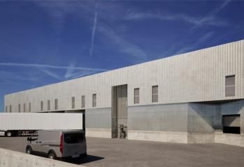 Location entrepôts neufs Vitrolles secteur Anjoly - Proche A7