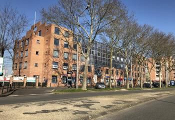 Location bureaux Courcouronnes - Proche RER D, Tram et Centre Commercial Evry II