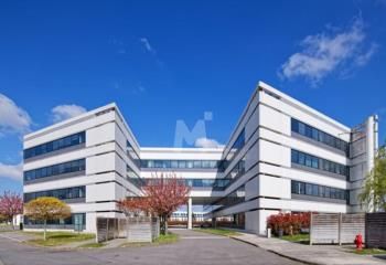 Location bureaux Courcouronnes - Proche A6, RER D et Francilienne
