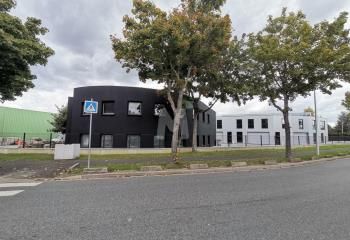 Location bureaux Grigny - Proche autoroute A6 et RER D