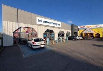Location local commercial Sainte-Geneviève-des-Bois - Francilienne