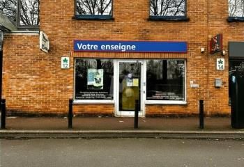 Location local commercial Évry-Courcouronnes - Face centre commercial