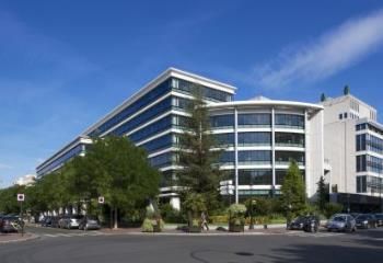 Location bureaux Levallois-Perret - Proche transports