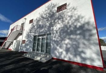 Entrepôt à louer Pia - Proximité autoroute A9 et visibilité exceptionnelle