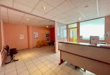 Vente bureau Nîmes - Proche autoroute et transports en commun