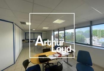 Location bureaux Aigues-Mortes - Proximité routes et marina