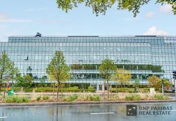 Location bureaux Issy-les-Moulineaux - Proche transports en commun