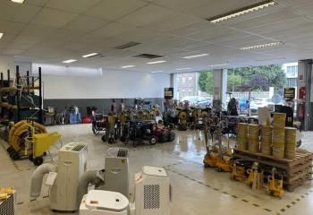 Local d'activité avec showroom à louer Cambrai - Proche centre-ville et autoroutes