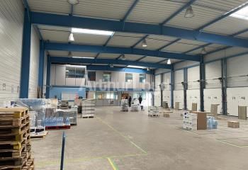 Location entrepôt Valenciennes - Accès A2/A23 & 8 portes sectionnelles