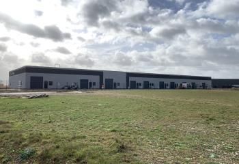 Location local d'activité Saint-Sauveur - Parc sécurisé et moderne