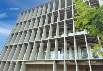 Location bureaux Villeurbanne - Carré de Soie, transports et services