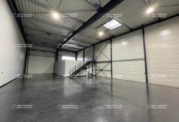 Locaux d'activité à louer Esvres - Visibilité sur la départementale