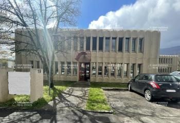 Location bureaux Meylan - Zone tertiaire avec 7 places de parking