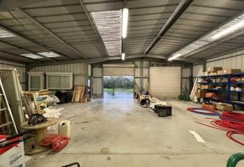 Local d'activité à vendre Baud - Proximité Nationale 24