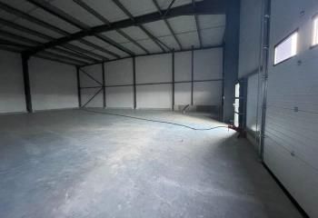 Cellule d'activité à vendre Theix-Noyalo - Proche RN165