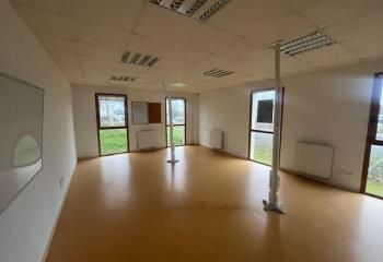 Bureaux à vendre Saint-Évarzec - Parc de 3 200 m²