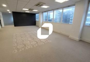 Location bureaux Issy-les-Moulineaux, proche quais de Seine et transports