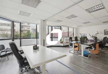 Vente bureaux Levallois-Perret, proche métro et bus