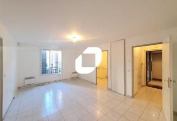 Location bureau Magny-le-Hongre, proche transports et commodités