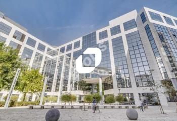 Location bureaux Noisy-le-Grand, proche RER A et A4, quartier d'affaires Mont d'Est