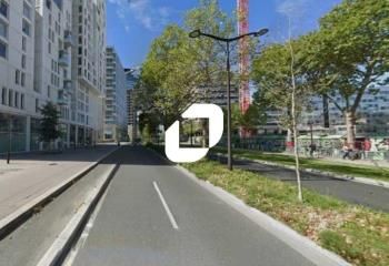 Location local commercial Paris 13 - Proche transports