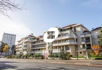 Location bureaux Suresnes, centre-ville, proche gare SNCF et tram