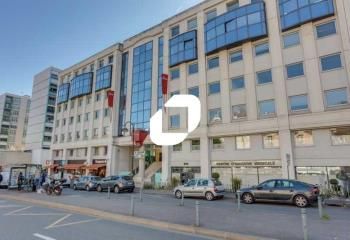 Location bureaux Chaville, proche transports, jardin arboré et restaurant inter-entreprise
