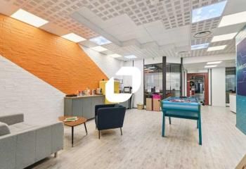 Vente bureaux Colombes, proche tramway et La Défense, accès PMR