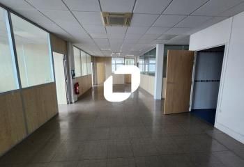 Local d'activité à louer Saint-Cyr-l'École - Pied gare et autoroutes