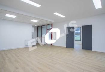 Location bureaux Torcy - Proche centre commercial Bay 1 et autoroutes A4, A104, RER A