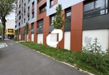 Location bureaux Cachan - Proche RER Bagneux, métro et bus