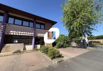 Location bureaux Voisins-le-Bretonneux - Proche gare Saint-Quentin-en-Yvelines