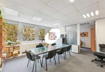 Location bureaux Paris 19 - Proche métros Ourcq et Danube